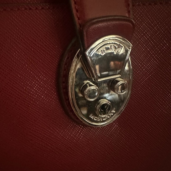 Tumi Villa Turin Leather Tote -Business/Travel/School Satchel/Laptop in Red - Picture 11 of 12